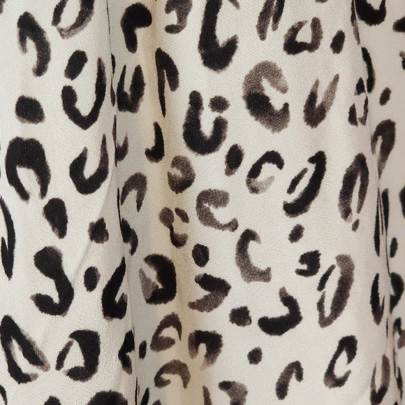 11 Honoré Leopard Print Halter Top Plus Size Lightweight Flowy Blouse NWT - Picture 6 of 9